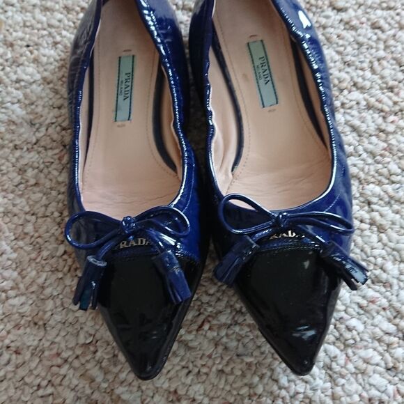 PRADA Patent Leather Flats & Oxfords flats size 37 - Picture 2 of 9